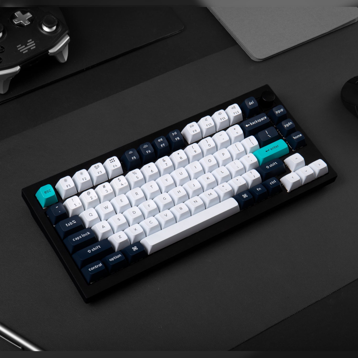 Keychron Q1 Max QMK/VIA RGB Wireless Custom Mechanical Keyboard (Gateron RED Switches) - Black